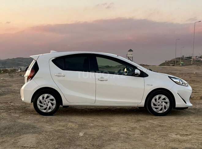 Toyota Aqua 2019, 137,000 km - 1.5 л - Bakı