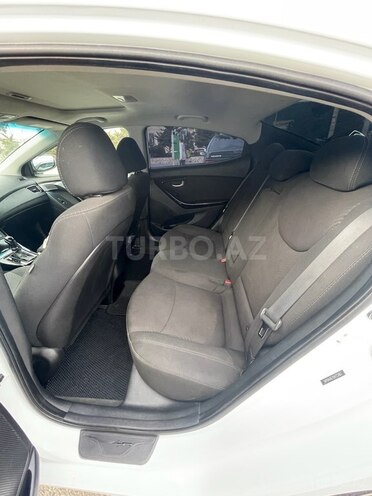 Hyundai Elantra 2015, 108,200 km - 1.8 l - Bakı