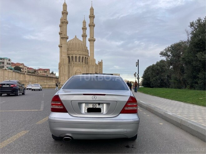 Mercedes C 240 2001, 276,000 km - 2.4 l - Bakı