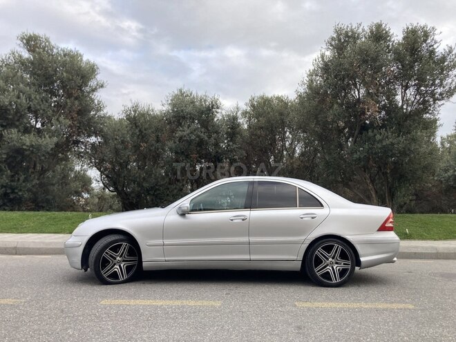 Mercedes C 240 2001, 276,000 km - 2.4 l - Bakı