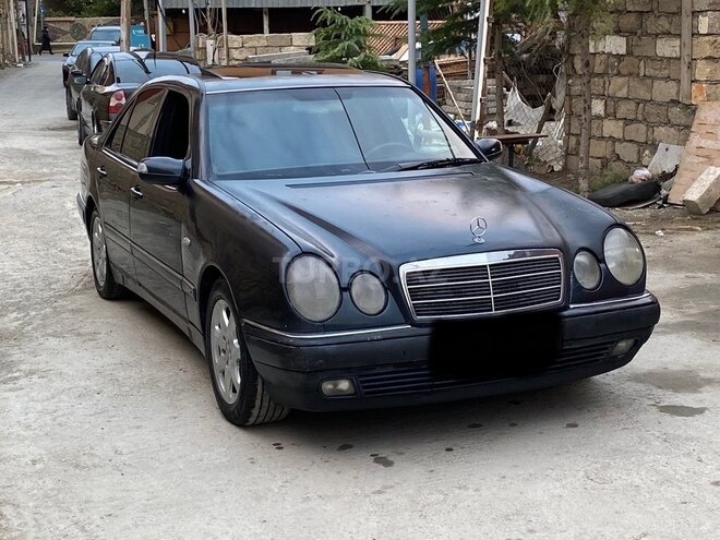 Mercedes E 230 1995, 325,698 km - 2.3 l - Bakı