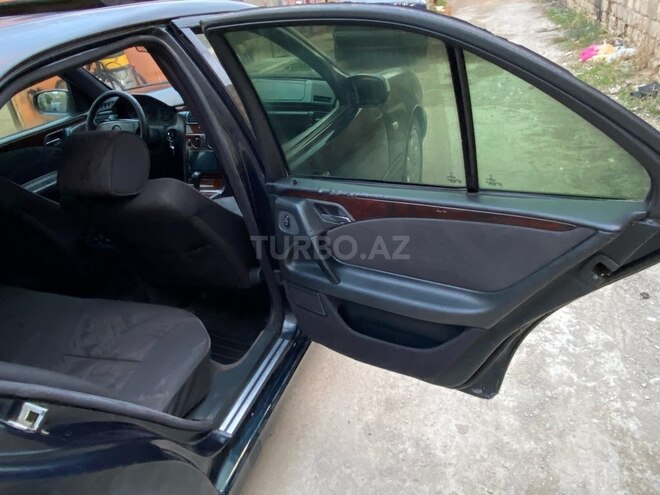Mercedes E 230 1995, 325,698 km - 2.3 l - Bakı