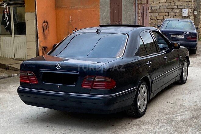 Mercedes E 230 1995, 325,698 km - 2.3 l - Bakı