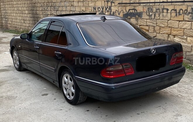 Mercedes E 230 1995, 325,698 km - 2.3 l - Bakı