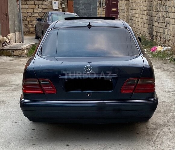 Mercedes E 230 1995, 325,698 km - 2.3 l - Bakı