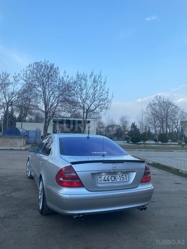 Mercedes E 280-7