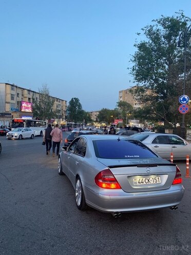 Mercedes E 280-3
