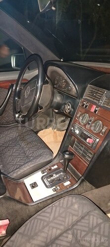 Mercedes C 180 1993, 467,532 km - 1.8 l - Saatlı
