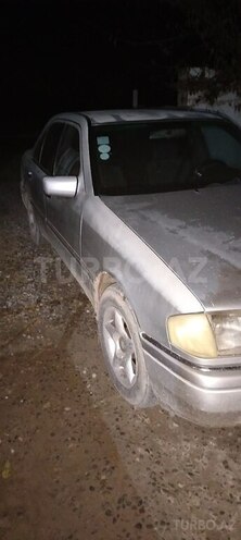 Mercedes C 180 1993, 467,532 km - 1.8 l - Saatlı