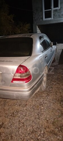 Mercedes C 180 1993, 467,532 km - 1.8 l - Saatlı