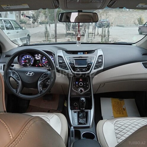 Hyundai Elantra 2014, 273,588 km - 1.8 l - Bakı