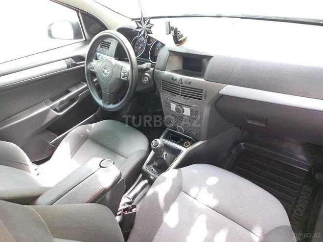 Opel Astra 2006, 204,298 km - 1.4 л - Şirvan