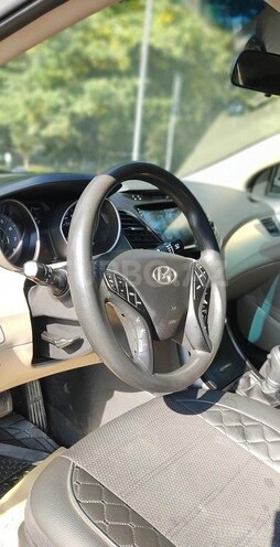 Hyundai Elantra 2014, 135,500 km - 1.8 л - Masallı