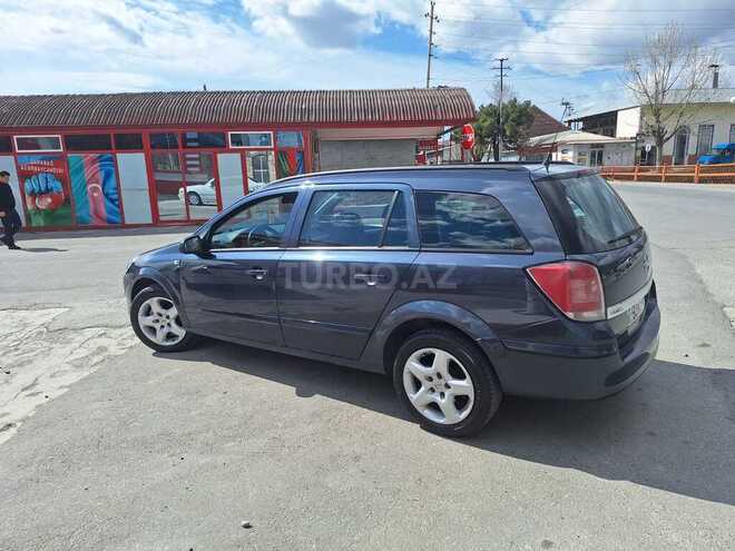Opel Astra 2006, 214,000 km - 1.4 l - Şəki