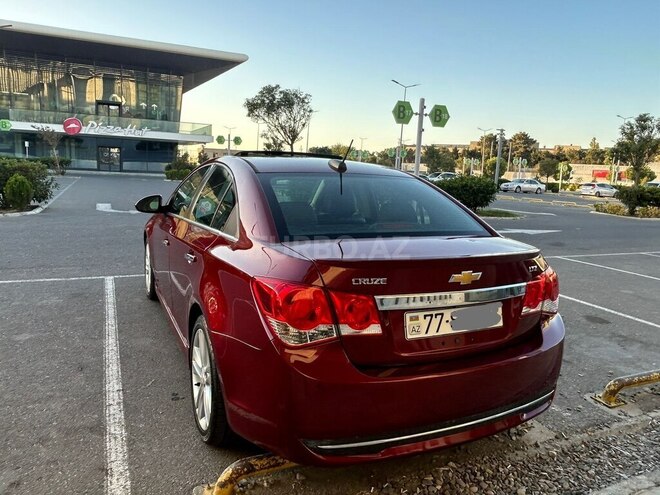 Chevrolet Cruze-12