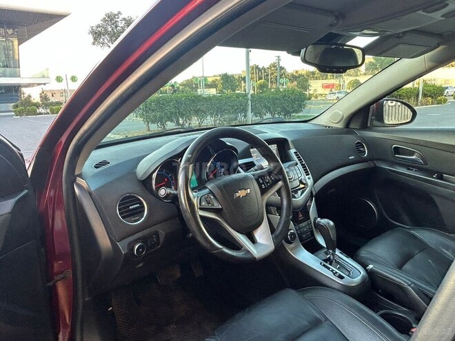 Chevrolet Cruze-20