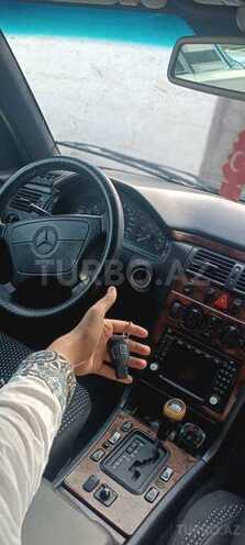 Mercedes E 230 1996, 275,556 km - 2.3 l - Sabirabad
