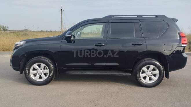 Toyota Land Cruiser Prado-4