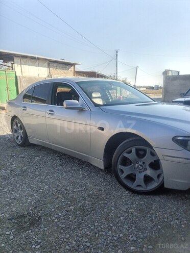 BMW 735 2002, 220,000 km - 3.5 l - Naxçıvan