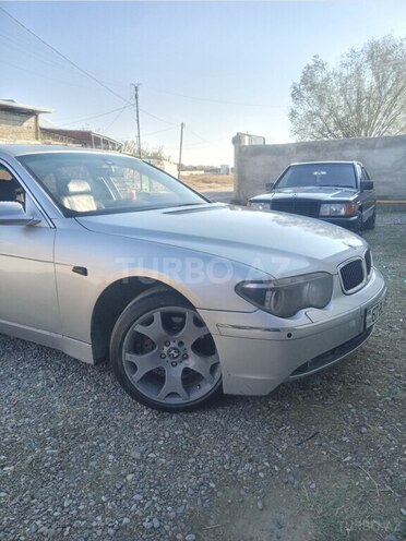BMW 735 2002, 220,000 km - 3.5 l - Naxçıvan