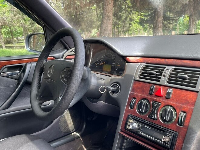 Mercedes C 220 d 2000, 320,000 km - 2.2 л - Bakı