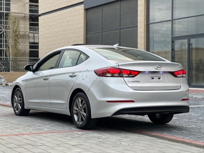 Hyundai Elantra 2017, 91,300 km - 2.0 l - Bakı