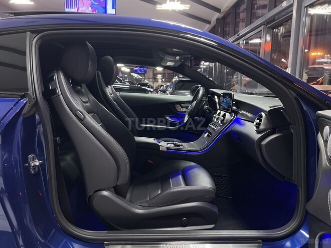 Mercedes C 300-11