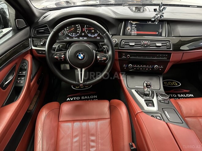 BMW M5-11