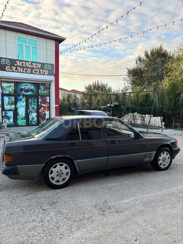Mercedes 190 1990, 733,548 km - 2.0 l - Sabirabad