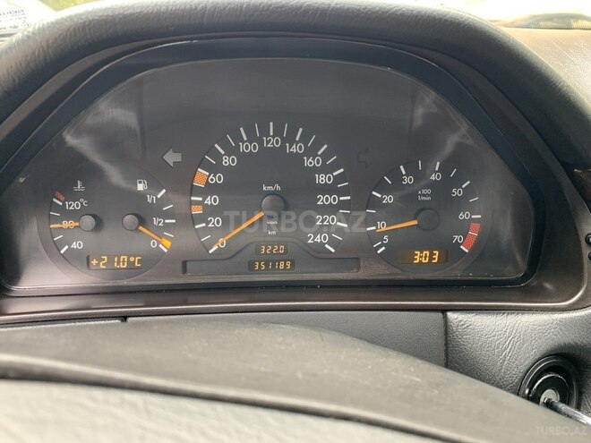 Mercedes E 230 1996, 241,041 km - 2.3 l - Sumqayıt