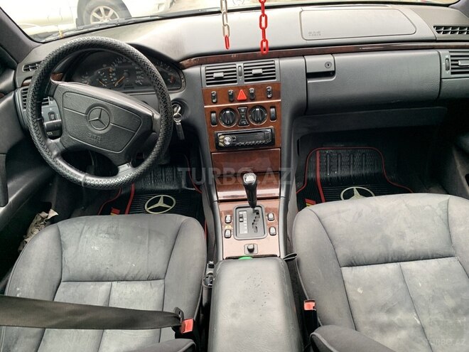 Mercedes E 230 1996, 241,041 km - 2.3 l - Sumqayıt