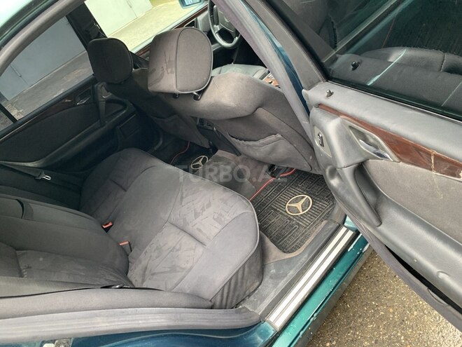 Mercedes E 230 1996, 241,041 km - 2.3 l - Sumqayıt