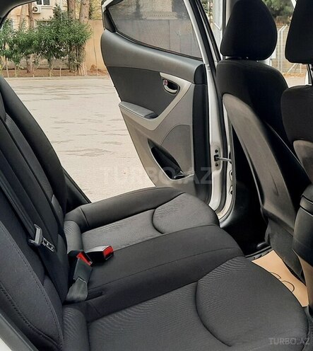 Hyundai Elantra 2014, 70,000 km - 1.8 l - Bakı