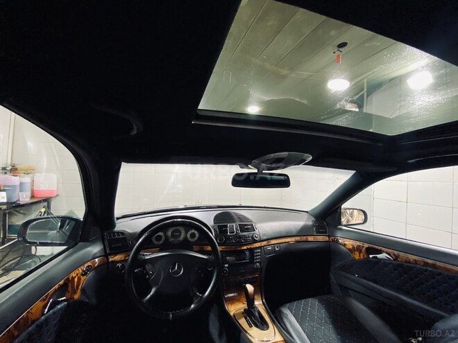 Mercedes E 220 d 2002, 295,000 km - 2.2 l - Bakı