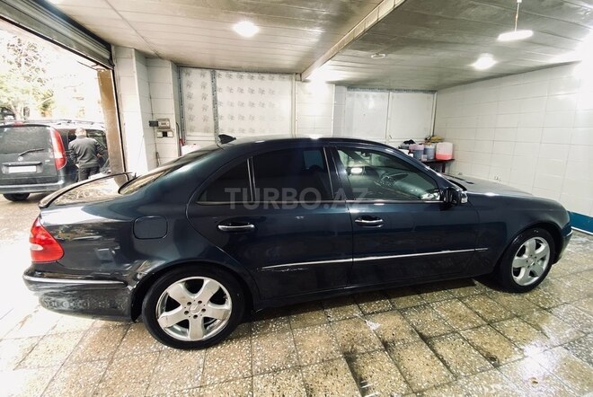 Mercedes E 220 d 2002, 295,000 km - 2.2 l - Bakı
