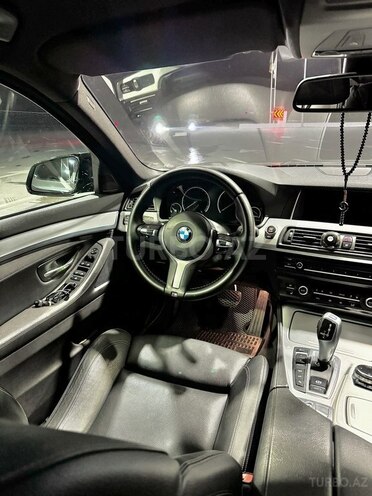 BMW 520 2015, 266,000 km - 2.0 l - Zaqatala