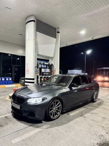 BMW 520 2015, 266,000 km - 2.0 l - Zaqatala