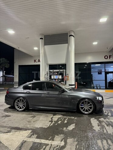 BMW 520 2015, 266,000 km - 2.0 l - Zaqatala