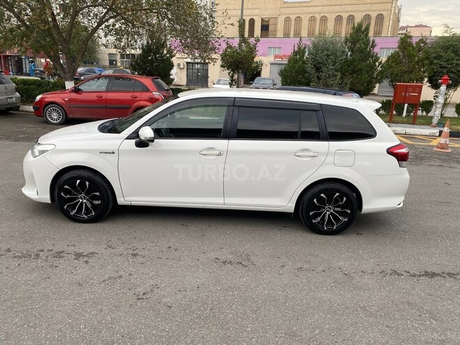 Toyota Corolla Fielder 2019, 130,000 km - 1.5 л - Bakı