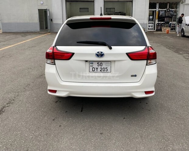 Toyota Corolla Fielder 2019, 130,000 km - 1.5 л - Bakı