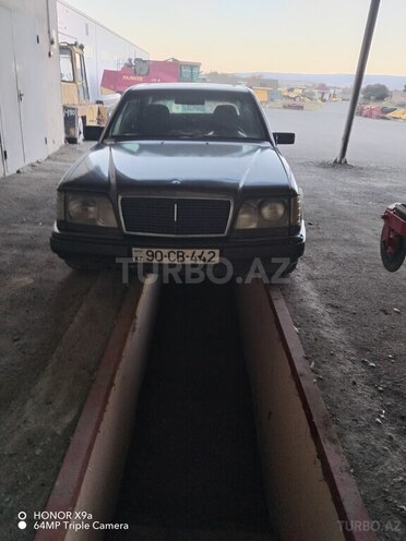 Mercedes E 200 d 1990, 65,998 km - 2.0 l - Tovuz
