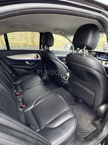 Mercedes E 220 d 2017, 241,000 km - 2.0 l - Bakı