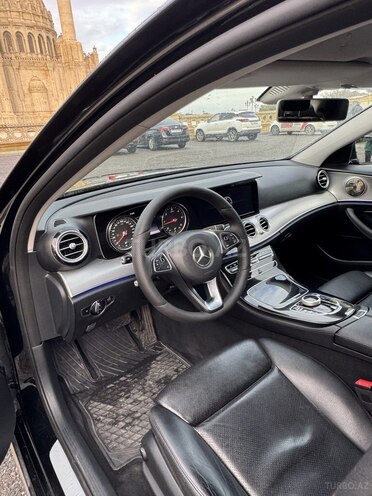 Mercedes E 220 d 2017, 241,000 km - 2.0 l - Bakı