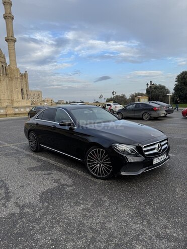 Mercedes E 220 d 2017, 241,000 km - 2.0 l - Bakı