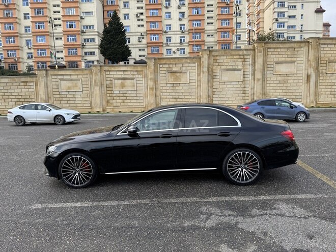 Mercedes E 220 d 2017, 241,000 km - 2.0 l - Bakı