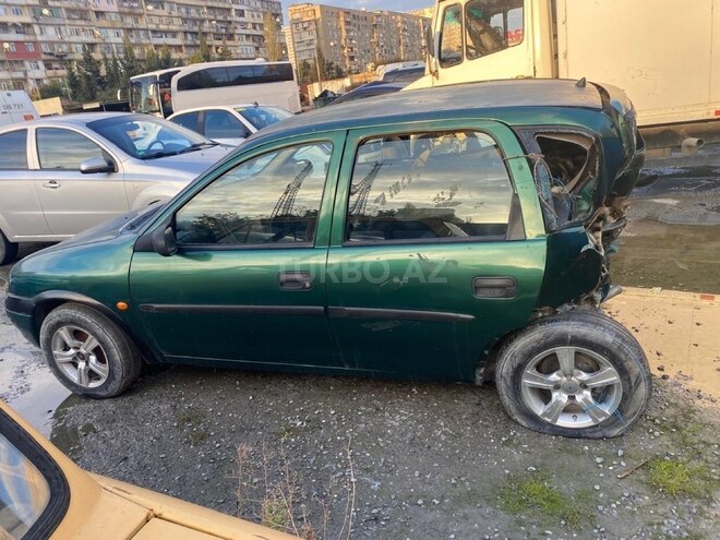 Opel Corsa 1998, 286,000 km - 1.4 l - Bakı