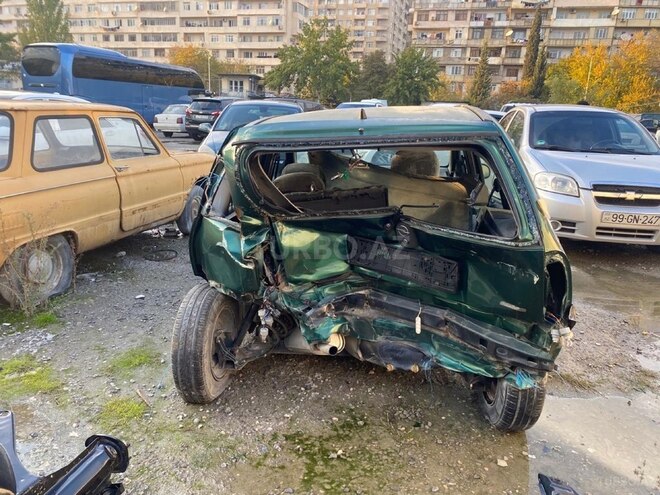 Opel Corsa 1998, 286,000 km - 1.4 l - Bakı