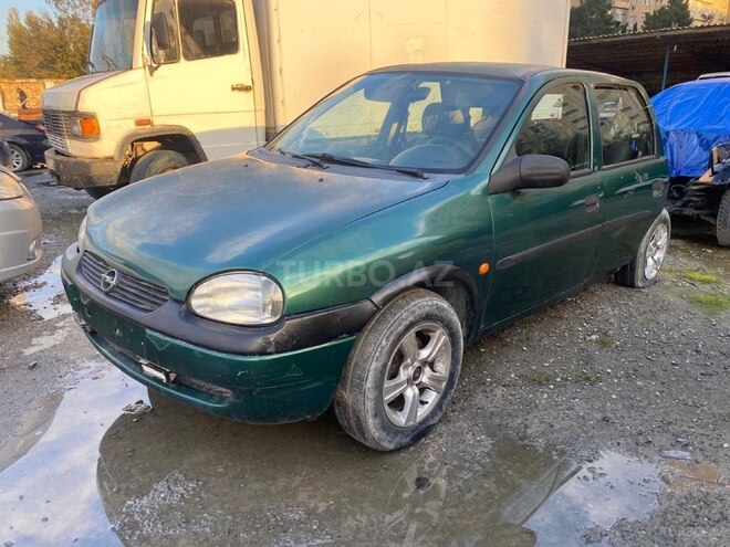 Opel Corsa 1998, 286,000 km - 1.4 l - Bakı