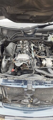 Mercedes E 220 d 2000, 580,000 km - 2.2 l - Füzuli