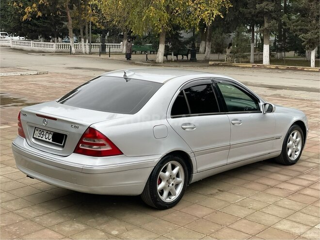 Mercedes C 220 d 2000, 222,222 km - 2.2 l - Salyan